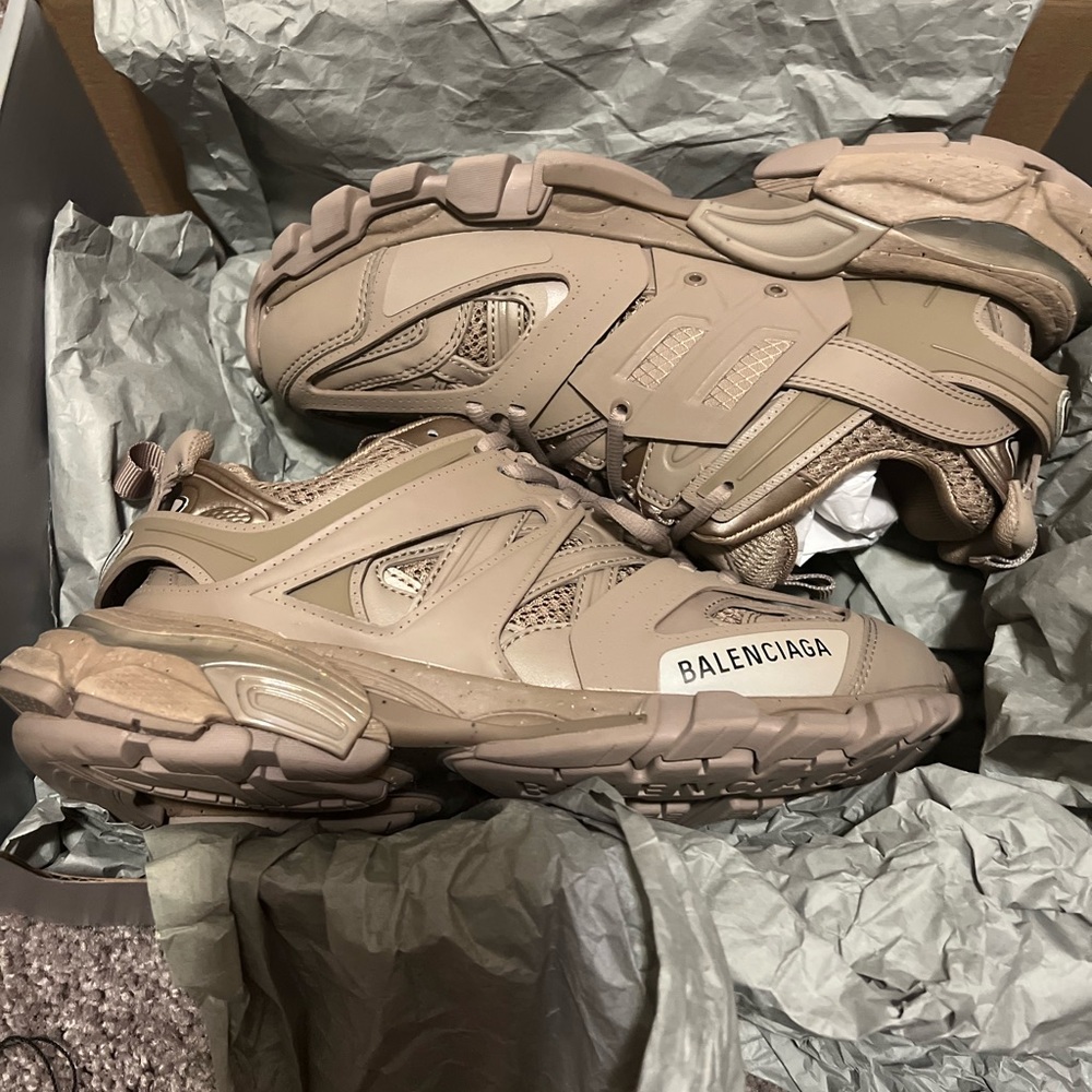 Balenciaga’s sneakers worn once still in original box with receipt